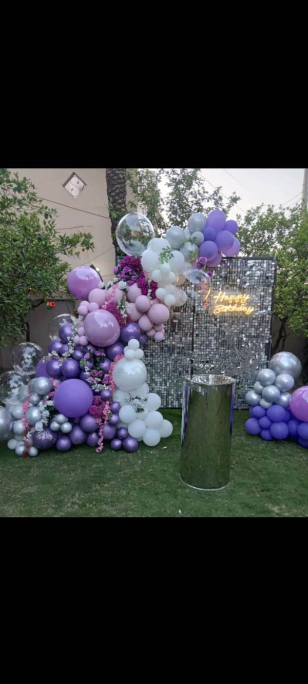 Shimmer Wall Birthday Décor Setup